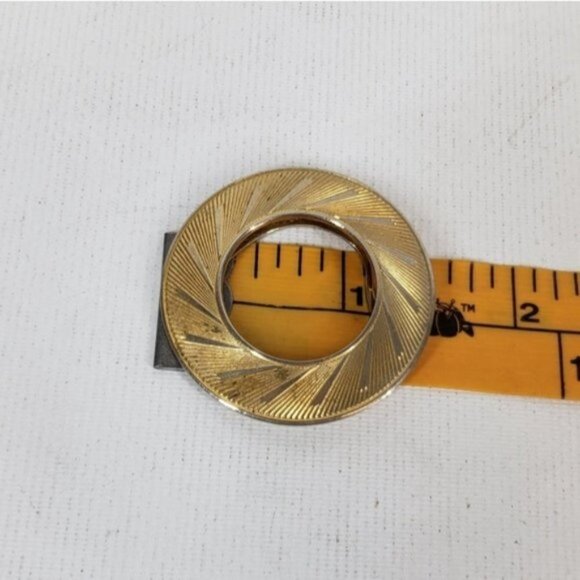 Vintage Lieba USA Gold Tone Wreath Circle Dress Clip, Scarf Clip, Scarf … - Picture 9 of 10